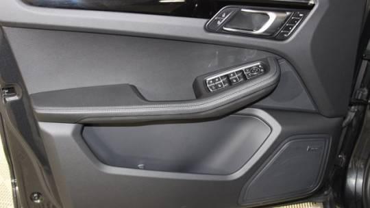 2021 Porsche Macan AWD