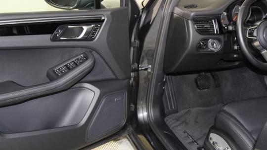2021 Porsche Macan AWD