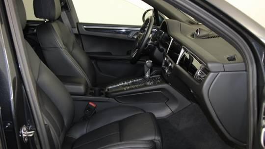 2021 Porsche Macan AWD