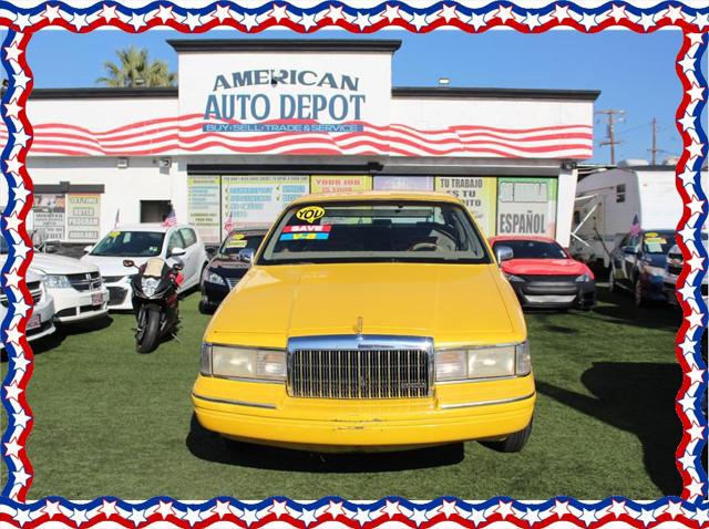 1993 Lincoln Town Car Signature for sale in Modesto, CA