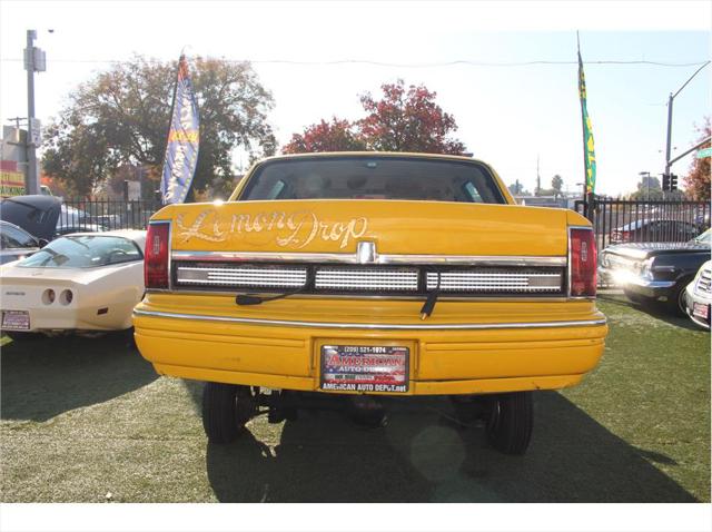 1993 Lincoln Town Car Signature