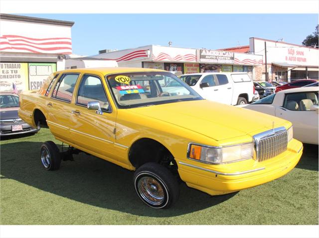1993 Lincoln Town Car Signature