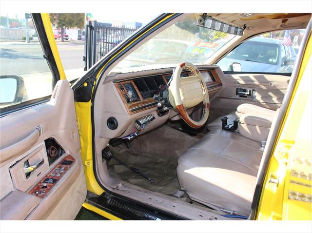 1993 Lincoln Town Car Signature