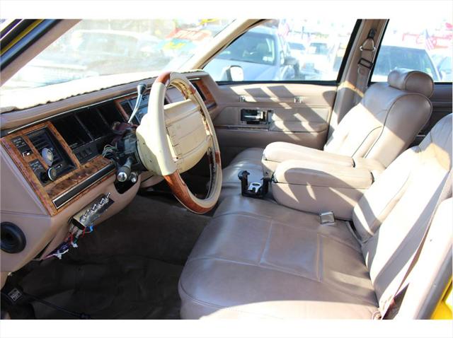 1993 Lincoln Town Car Signature