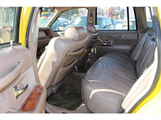 1993 Lincoln Town Car Signature