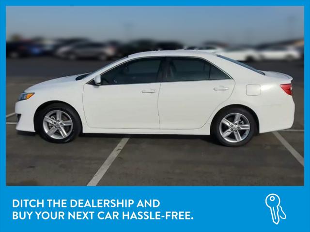 2014 Toyota Camry SE Sedan 4D