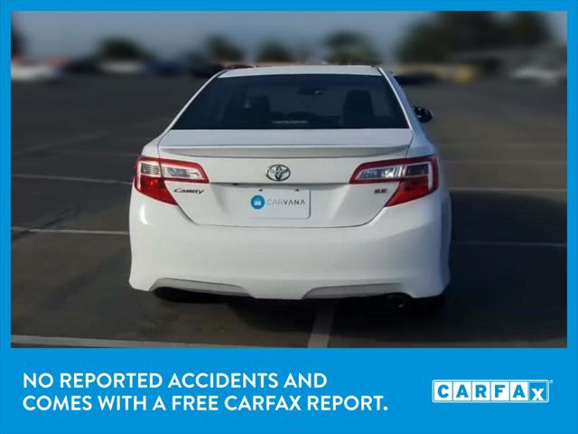 2014 Toyota Camry SE Sedan 4D