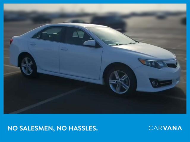 2014 Toyota Camry SE Sedan 4D