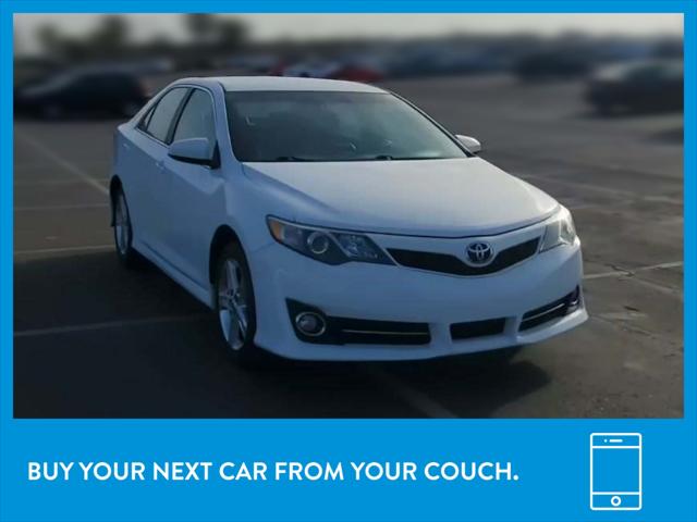 2014 Toyota Camry SE Sedan 4D
