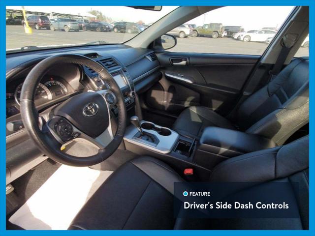 2014 Toyota Camry SE Sedan 4D