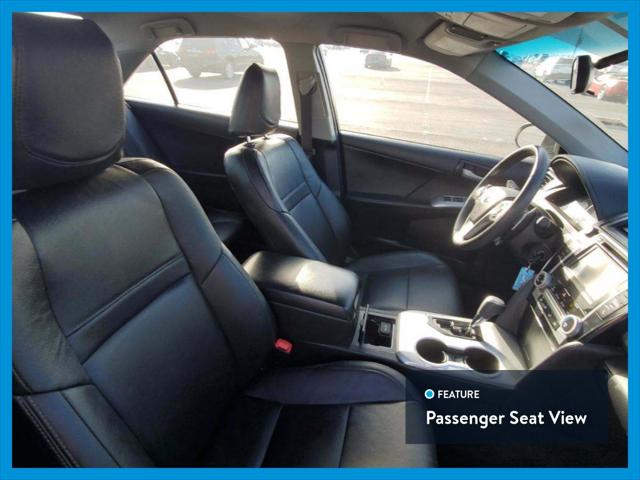 2014 Toyota Camry SE Sedan 4D