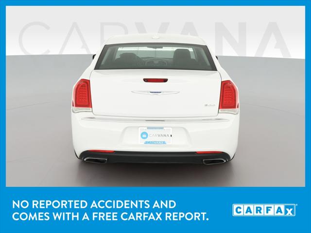 2018 Chrysler 300 Touring