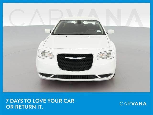 2018 Chrysler 300 Touring