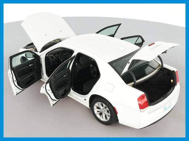 2018 Chrysler 300 Touring