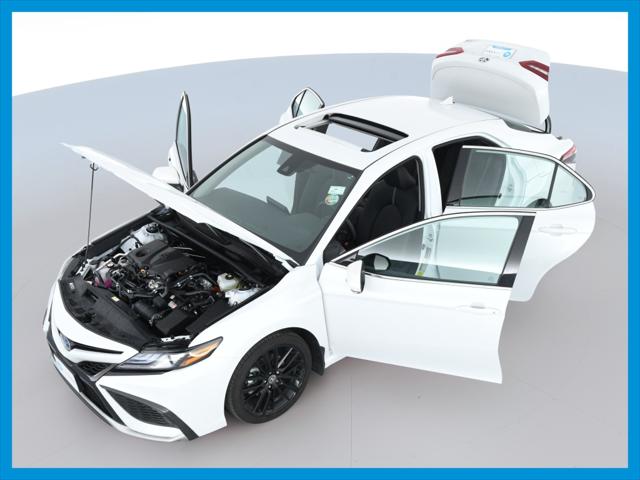 2022 Toyota Camry Hybrid XSE