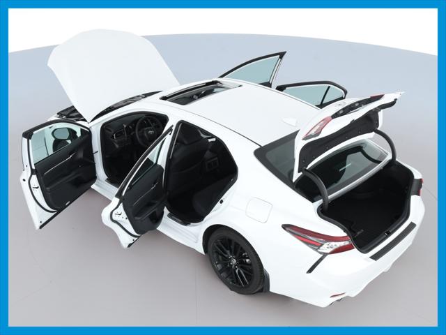 2022 Toyota Camry Hybrid XSE