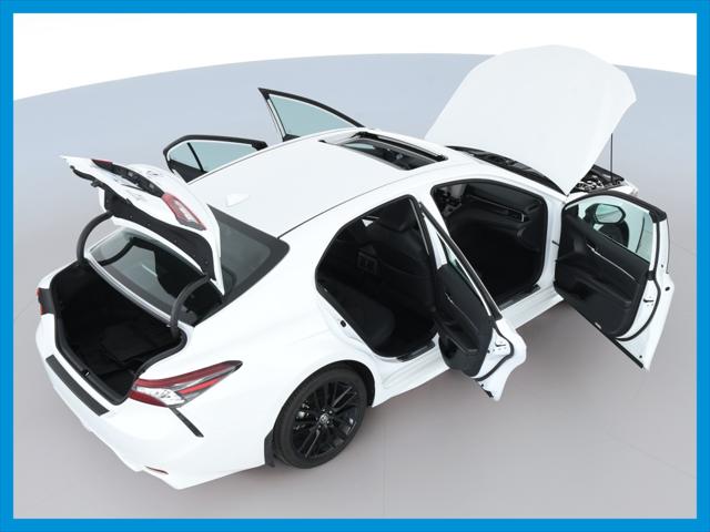 2022 Toyota Camry Hybrid XSE