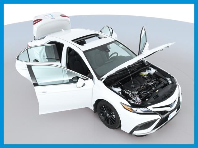 2022 Toyota Camry Hybrid XSE