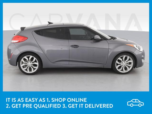 2013 Hyundai Veloster w/Black Int