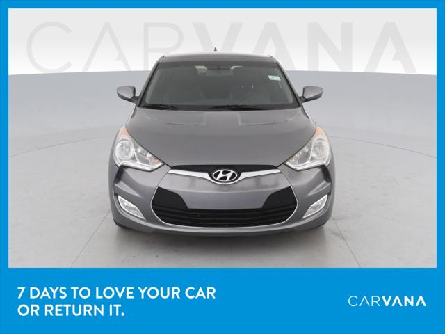 2013 Hyundai Veloster w/Black Int