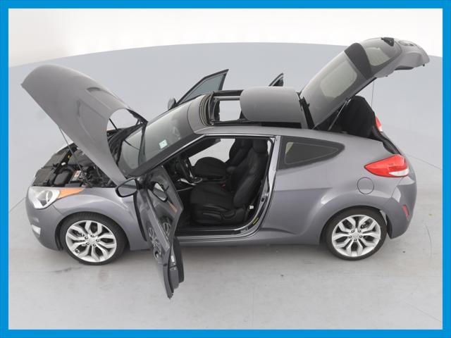 2013 Hyundai Veloster w/Black Int