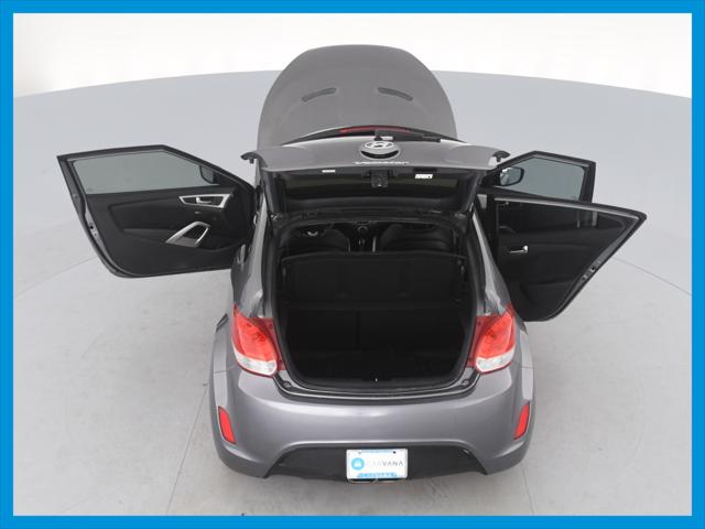 2013 Hyundai Veloster w/Black Int