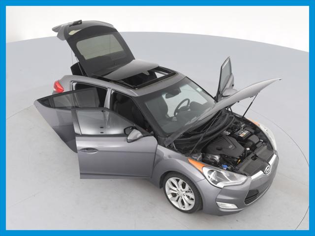 2013 Hyundai Veloster w/Black Int