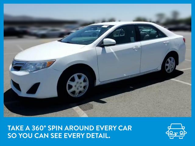 2014 Toyota Camry LE Sedan 4D