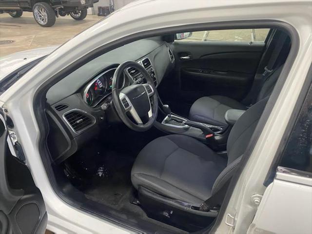 2014 Chrysler 200 Touring