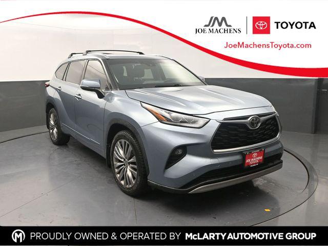 2021 Toyota Highlander Platinum for sale in Columbia, MO