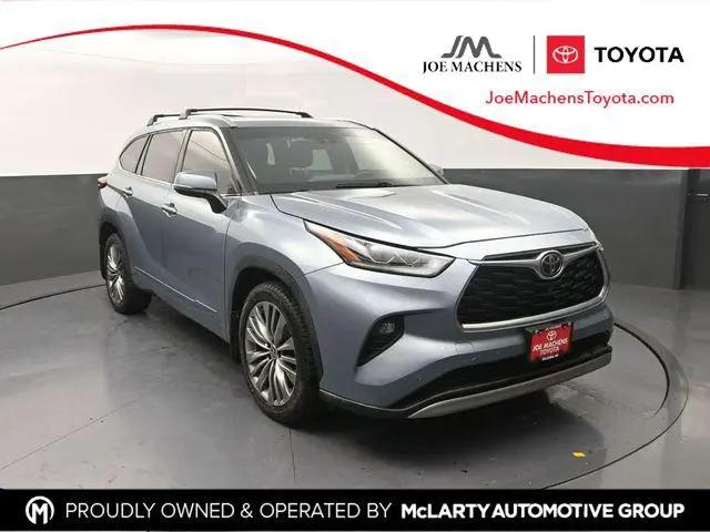 2021 Toyota Highlander Platinum for sale in Columbia, MO