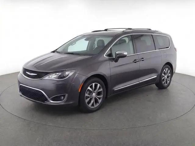 2017 Chrysler Pacifica Limited for sale in Herculaneum, MO