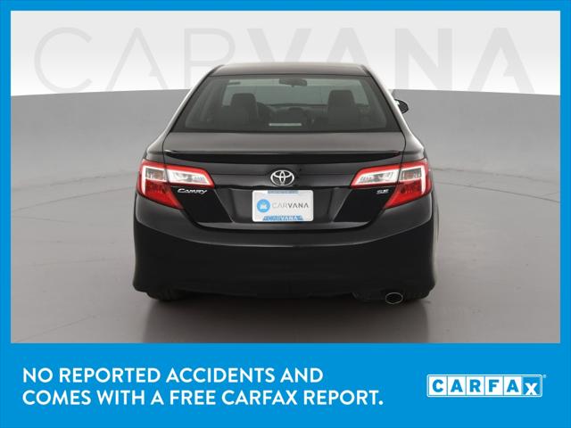 2013 Toyota Camry SE Sedan 4D