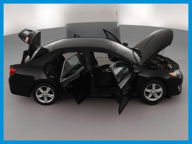 2013 Toyota Camry SE Sedan 4D