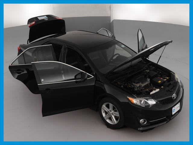 2013 Toyota Camry SE Sedan 4D