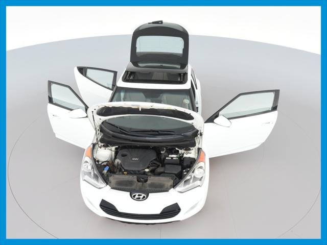 2013 Hyundai Veloster w/Gray Int