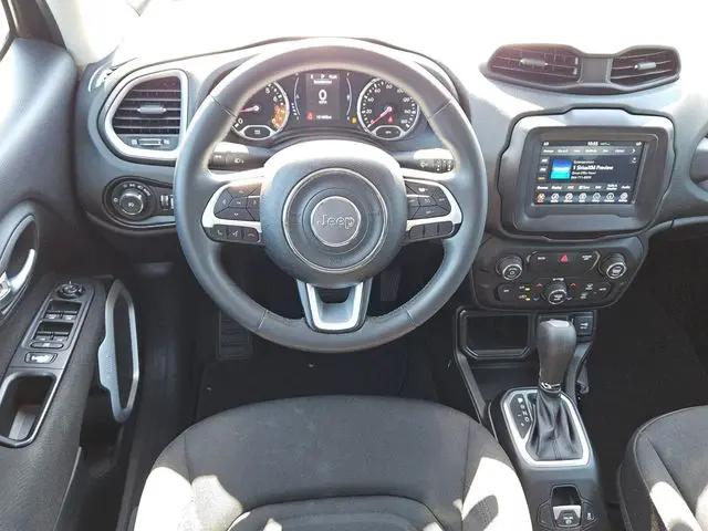 2018 Jeep Renegade Latitude FWD