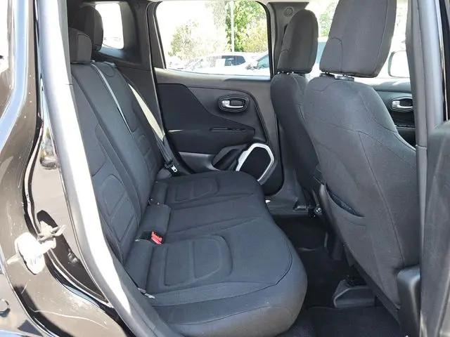 2018 Jeep Renegade Latitude FWD