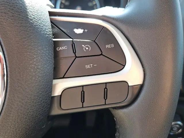 2018 Jeep Renegade Latitude FWD