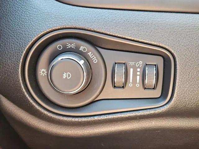 2018 Jeep Renegade Latitude FWD