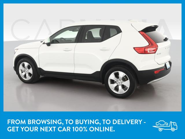 2020 Volvo XC40 Momentum