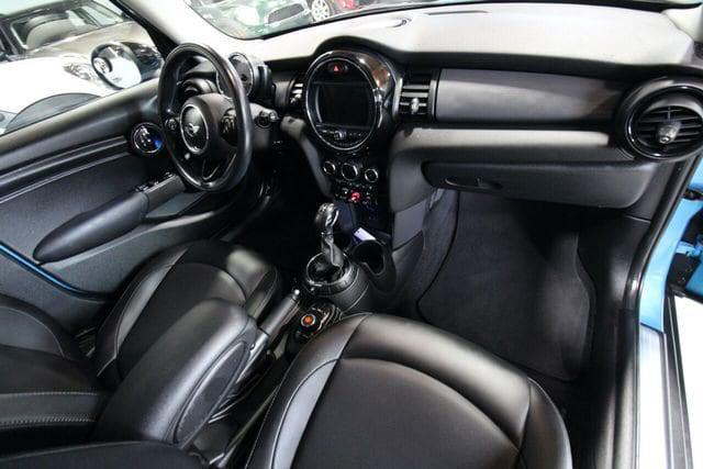 2015 MINI Cooper Hardtop 4dr HB