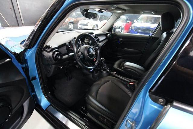 2015 MINI Cooper Hardtop 4dr HB