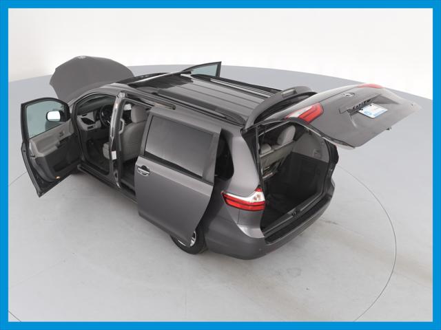2017 Toyota Sienna XLE Premium