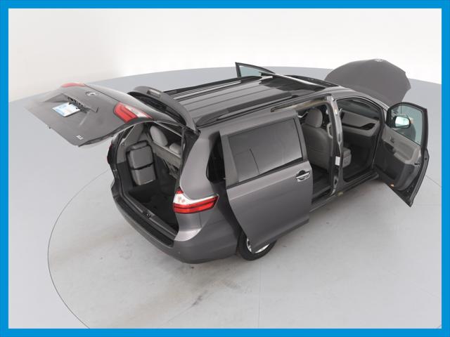 2017 Toyota Sienna XLE Premium