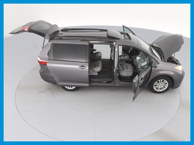 2017 Toyota Sienna XLE Premium