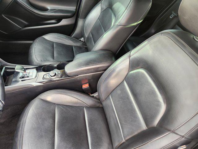 2017 INFINITI QX30 Premium