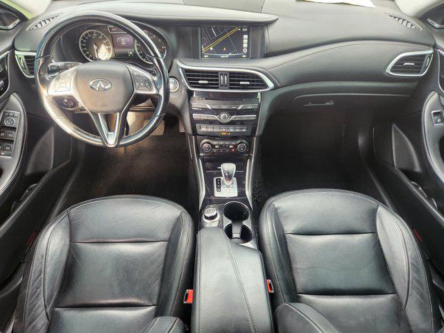 2017 INFINITI QX30 Premium