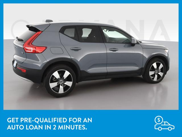 2020 Volvo XC40 Momentum