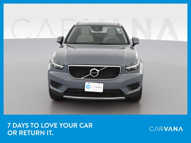 2020 Volvo XC40 Momentum